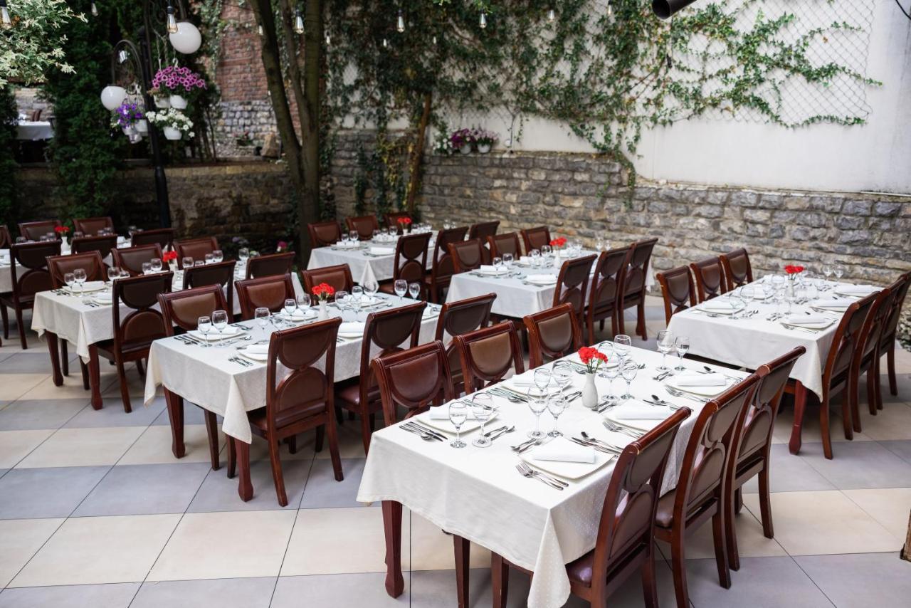Hotel Afa Pristina Exterior photo