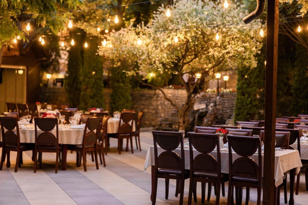 Hotel Afa Pristina Exterior photo