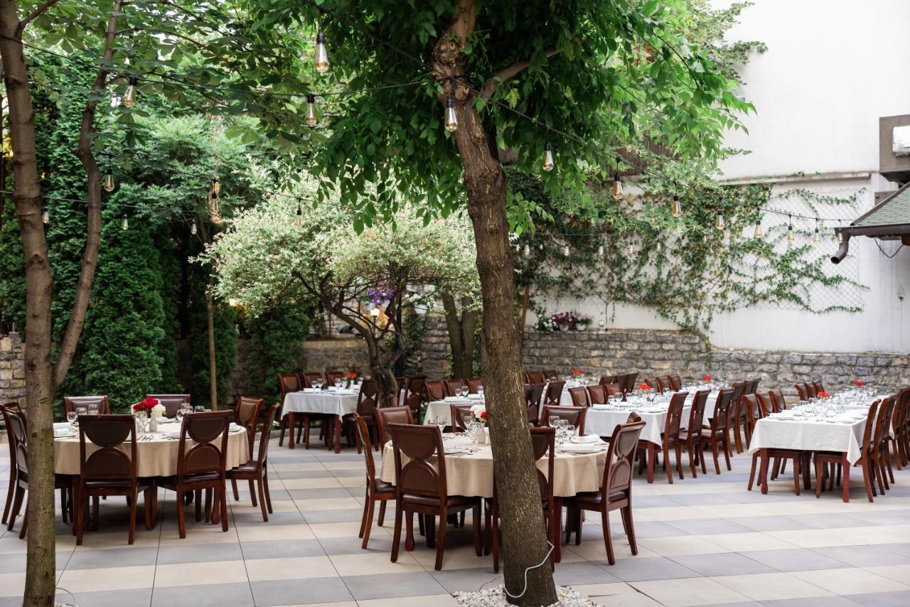 Hotel Afa Pristina Exterior photo